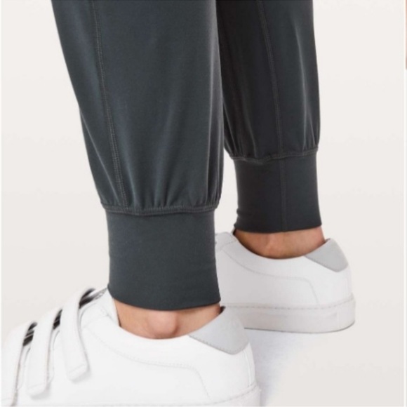 Lululemon Align Jogger Gray 28" Size 4 - Picture 7 of 14
